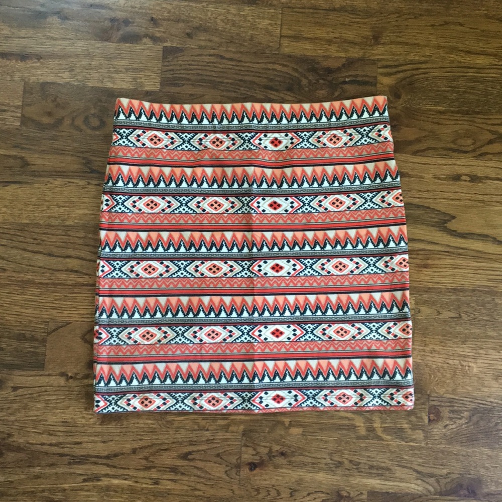 Forever 21 Aztec printed body con skirt